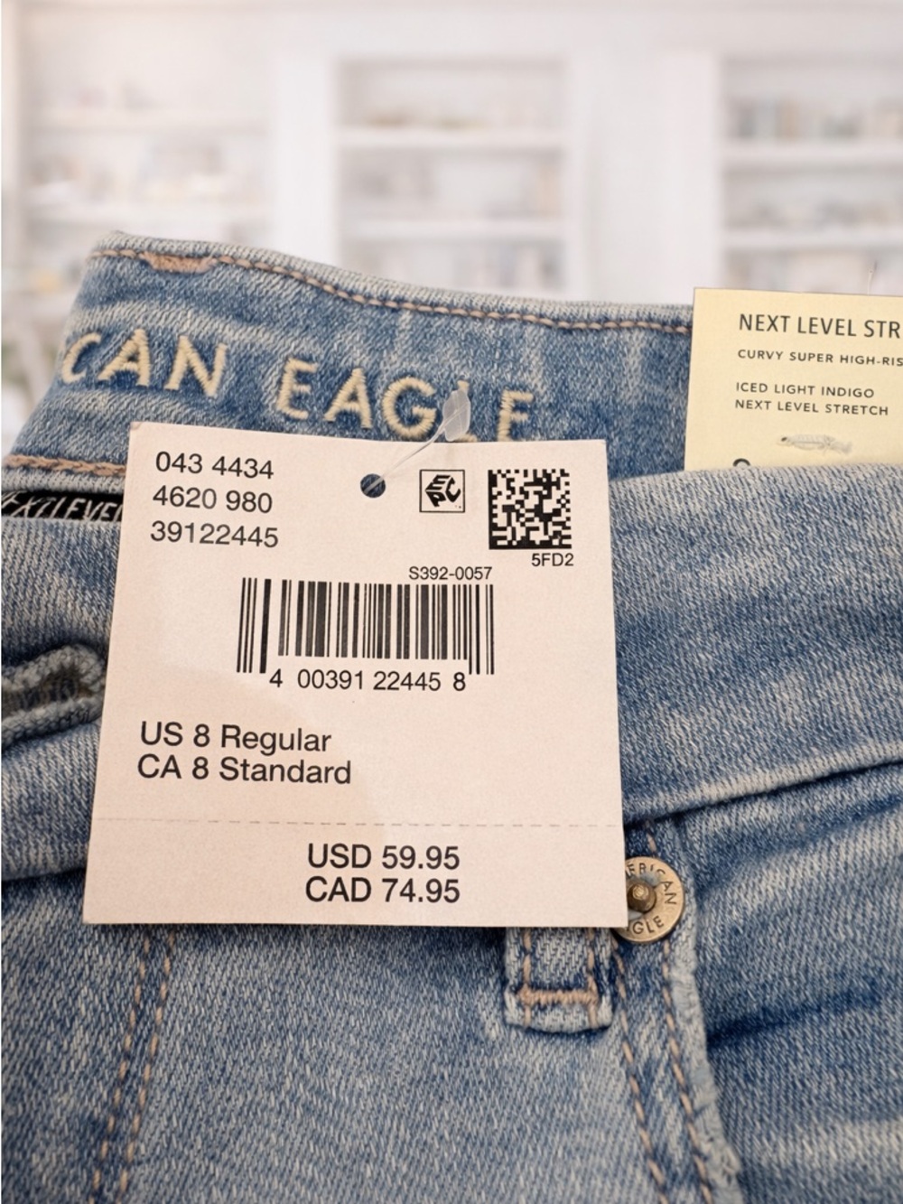 American EagleLight Blue Women's Flared Jeans new with tags - Picture 3 of 4